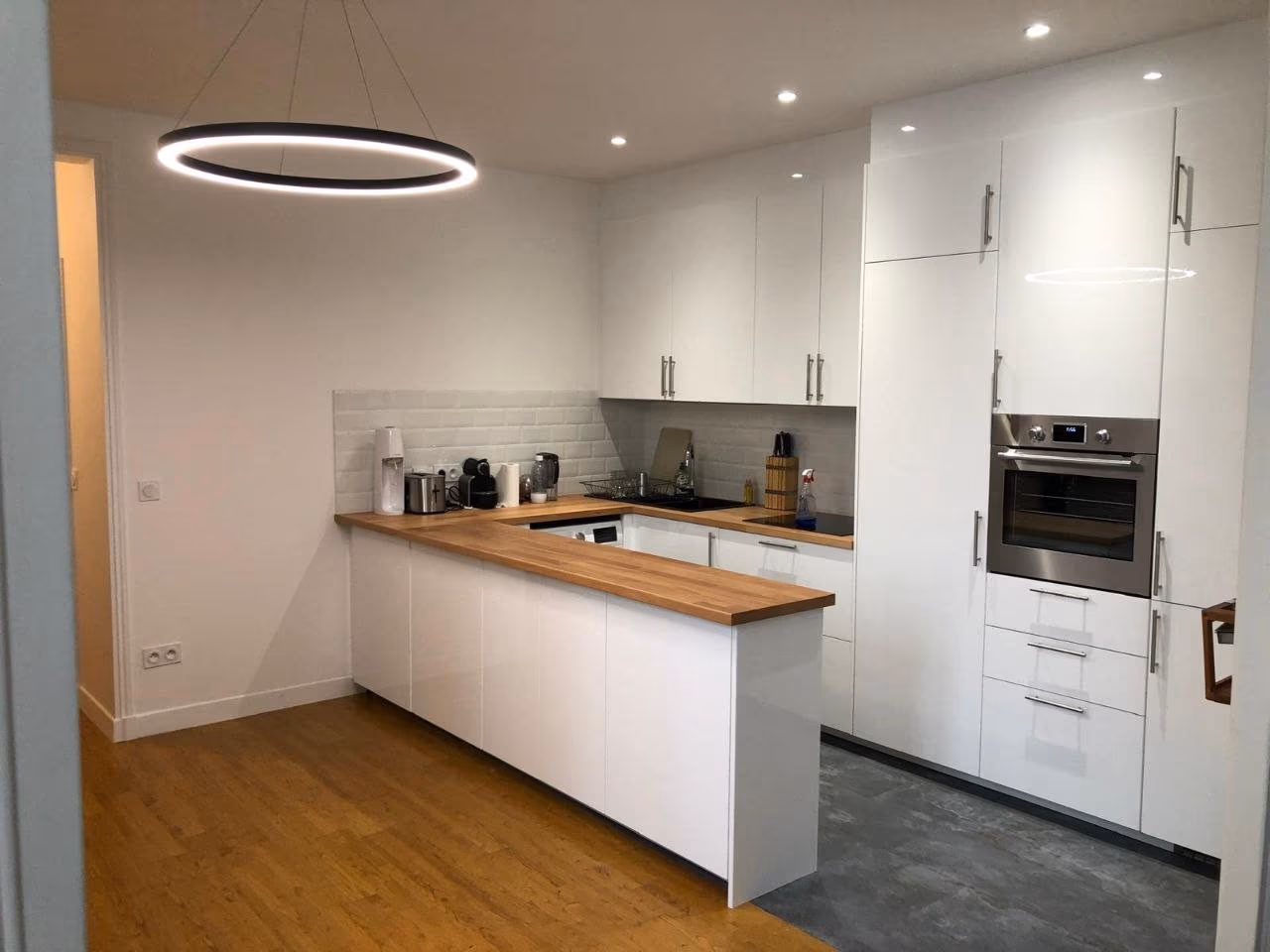 Cuisine blanche plan bois LED - Herblay (95) - photo 2